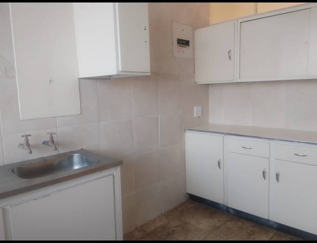 2 BEDROOM FLAT FOR SALE IN ARCON PARK